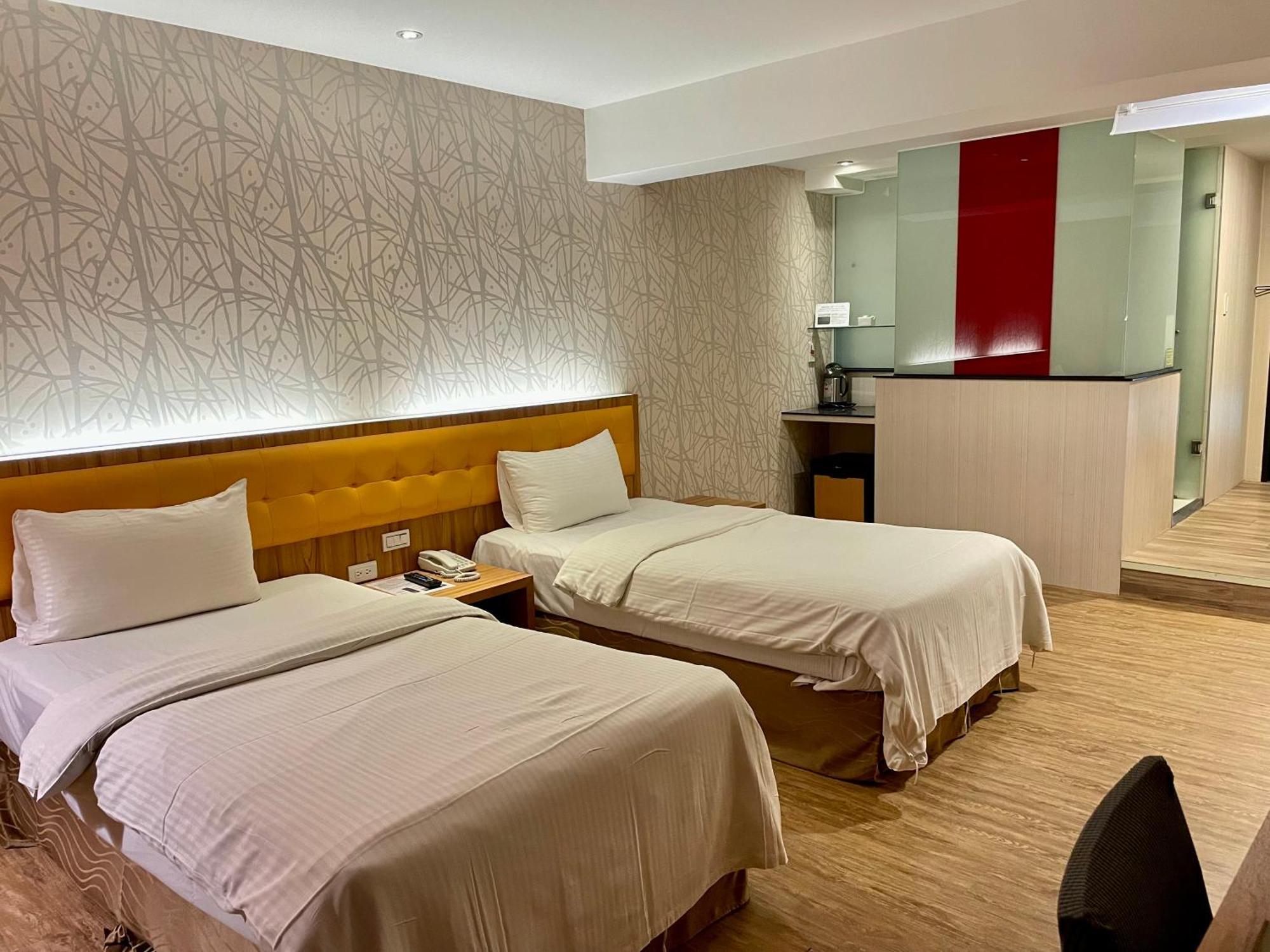 Bamboo Hotel Kaohsiung Exterior photo