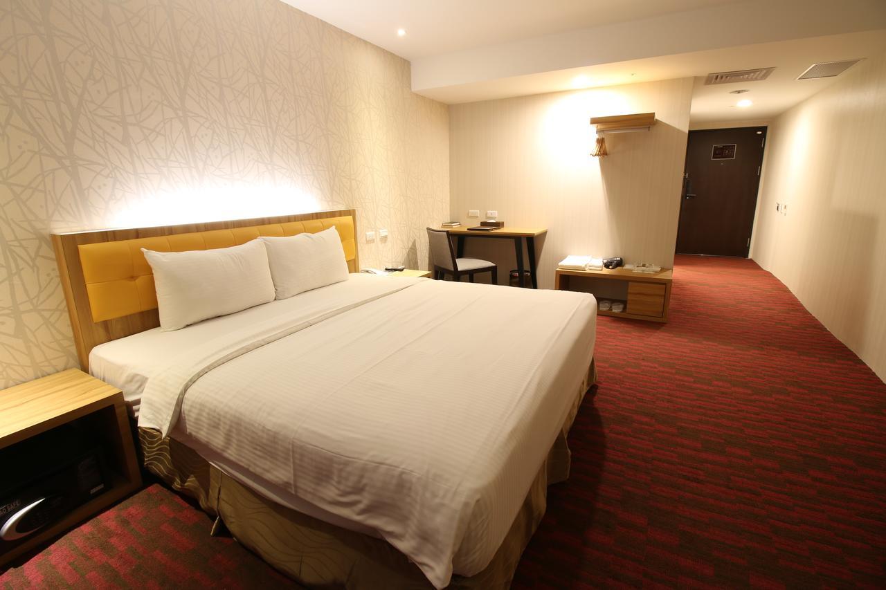 Bamboo Hotel Kaohsiung Exterior photo