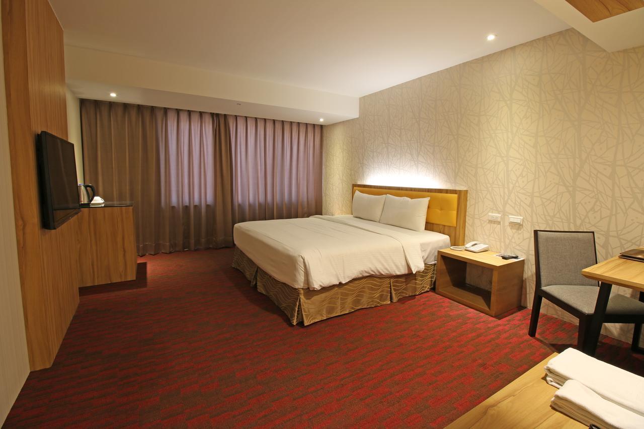 Bamboo Hotel Kaohsiung Exterior photo