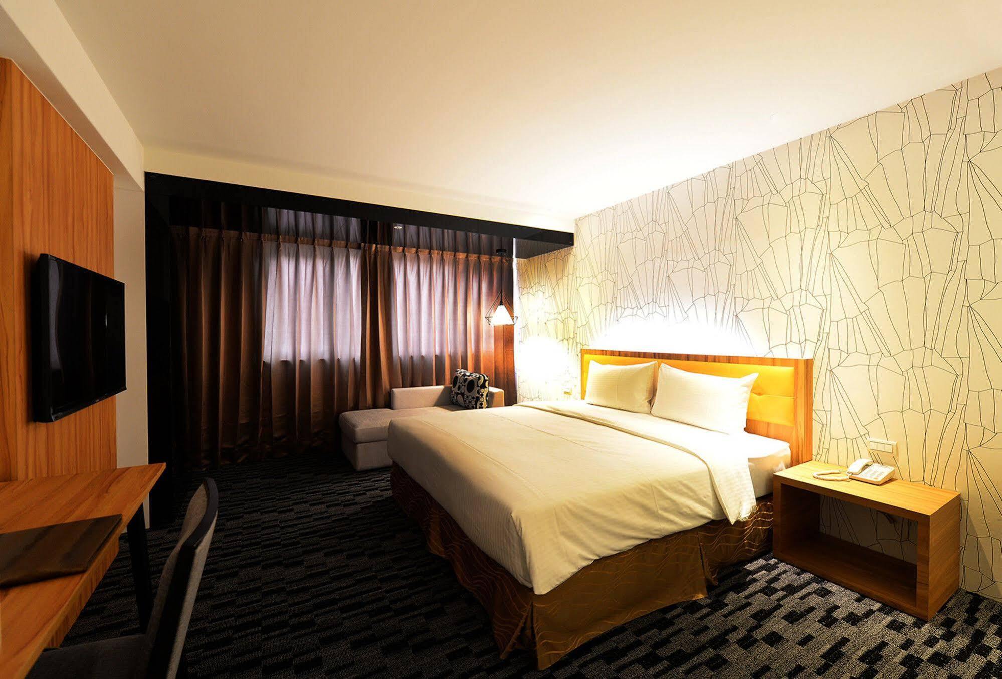 Bamboo Hotel Kaohsiung Exterior photo