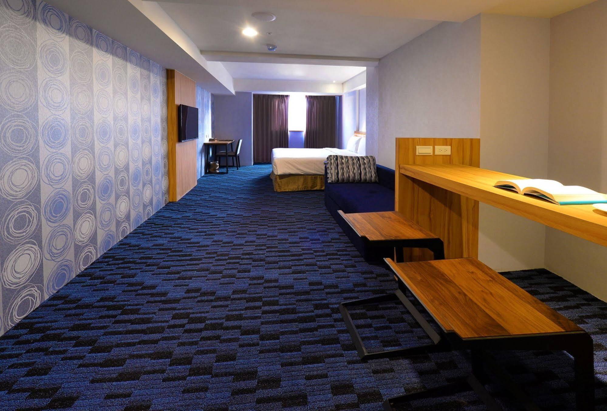 Bamboo Hotel Kaohsiung Exterior photo